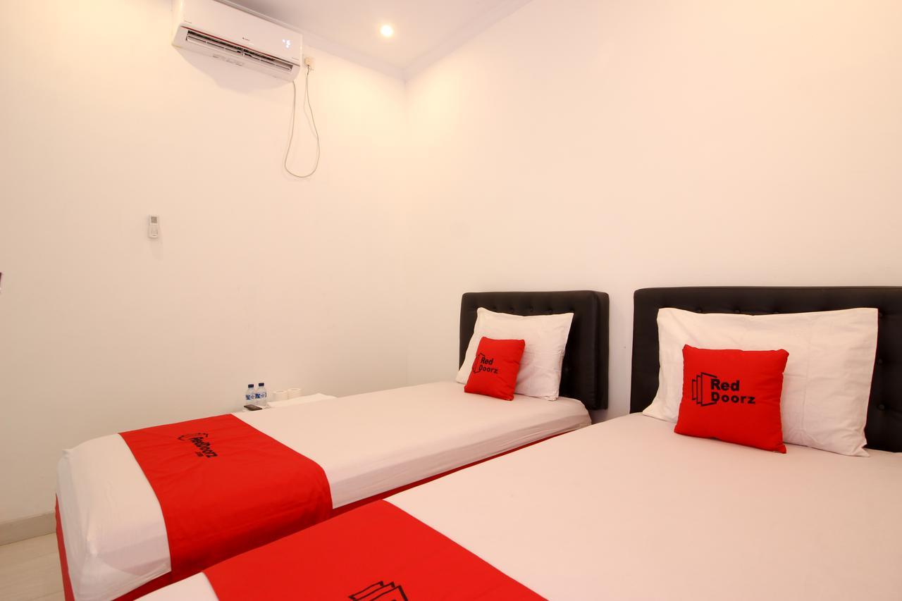 Reddoorz Plus @ Prawirotaman 3 Yogyakarta Exteriör bild