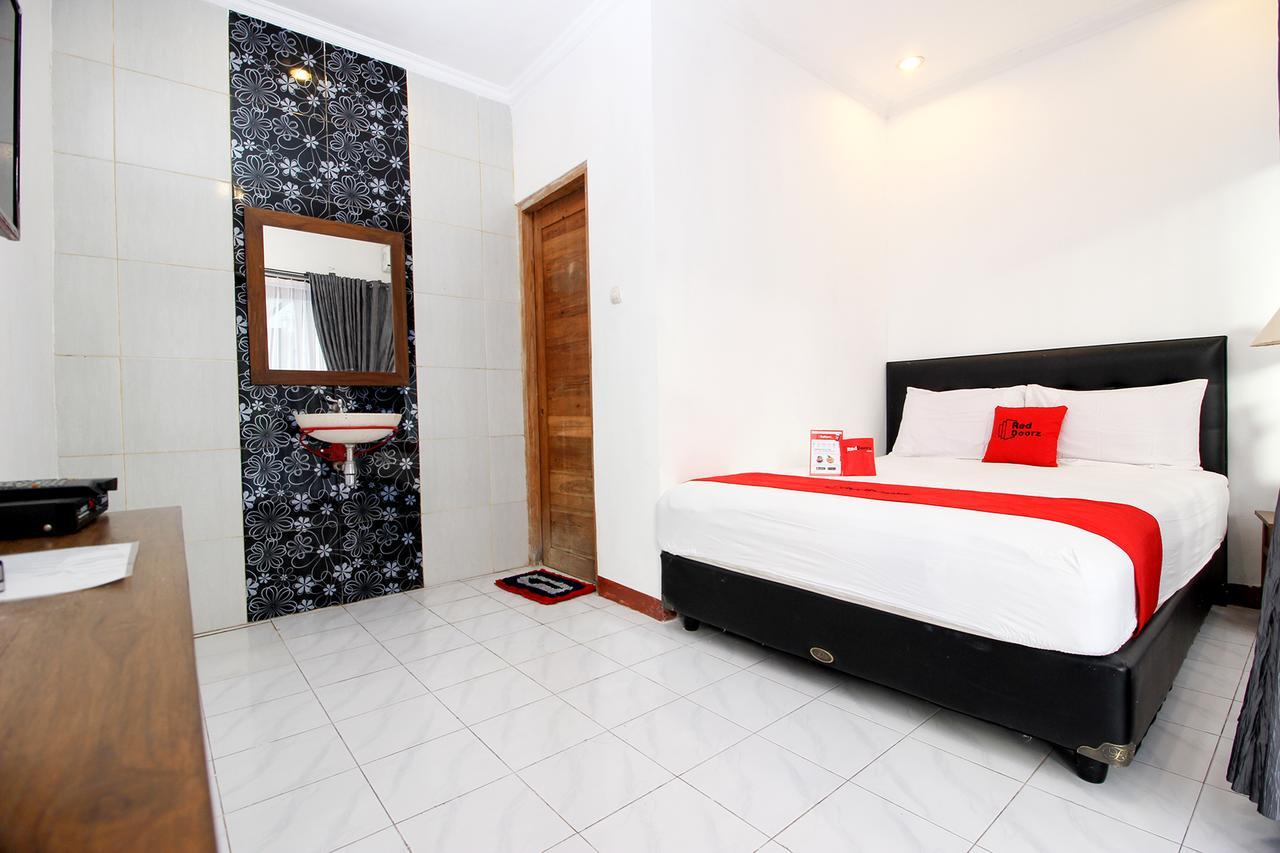 Reddoorz Plus @ Prawirotaman 3 Yogyakarta Exteriör bild